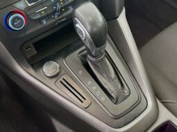 
										2017 Ford Focus full									