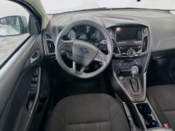 
										2017 Ford Focus full									