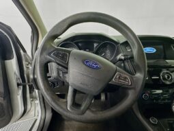 
										2017 Ford Focus full									