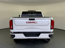 
										2022 GMC Sierra 2500HD Denali full									