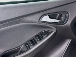 
										2017 Ford Focus full									