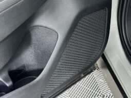 
										2022 Mitsubishi Outlander full									