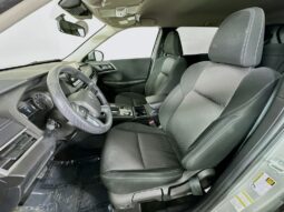 
										2022 Mitsubishi Outlander full									