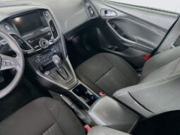 
										2017 Ford Focus full									