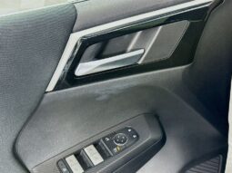 
										2022 Mitsubishi Outlander full									