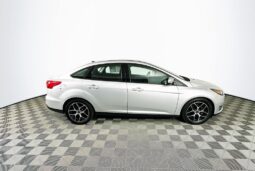
										2017 Ford Focus full									